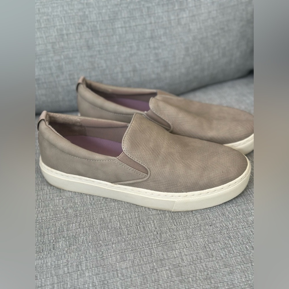 Women’s Dr Scholl’s Slip Ons Size 9 1/2
